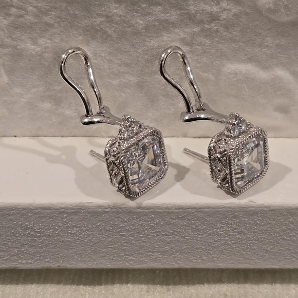Judith Ripka Sterling Silver 925 Omega Back Earrings - Picture 6 of 8